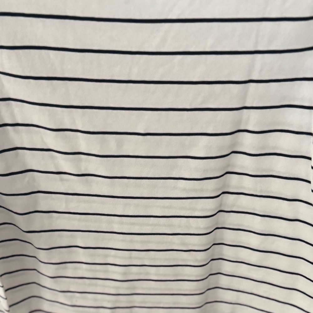 EUC Vineyard Vines Women’s White/Navy Striped Tee w Pink Logo Fun Beach Preppy - Picture 9 of 13